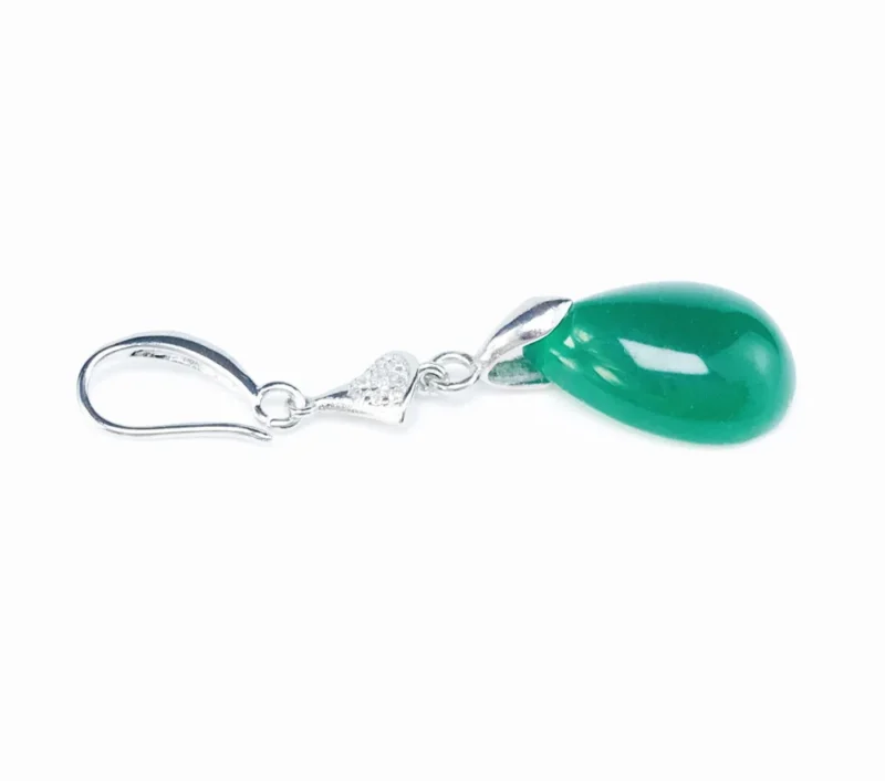 Boucle pendante argent et jade