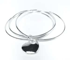 Bracelet en argent triple jonc avec coeur