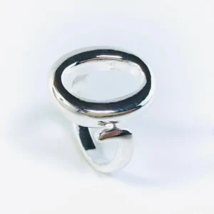 Bague femme ajourée argent forme ovale avec dessus rhodié