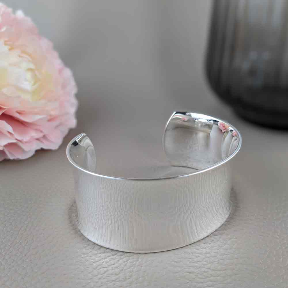 Manchettes en argent pour femmes