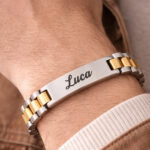 bracelet-acier-homme-personnalise-prenom-luca-bicolore Bracelet acier homme personnalisé gravé prénom Luca – Bicolore argent et or