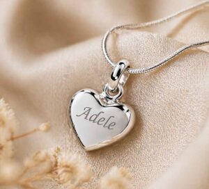 Collier Argent coeur gravure prénom Adele