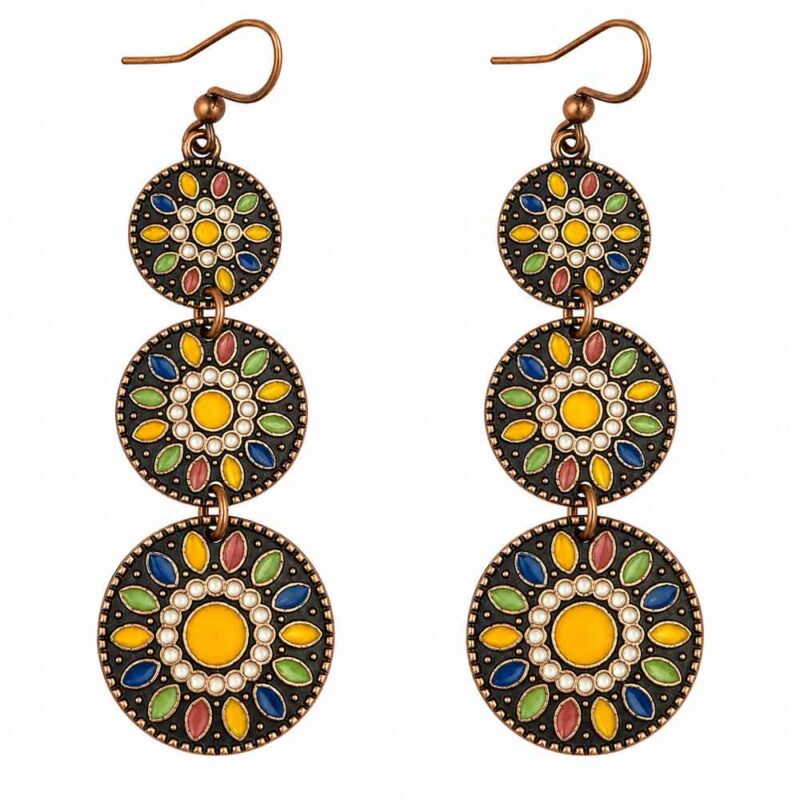 Boucles d’Oreilles Pendantes Multicolores Rosace Bohème sur Fond Blanc Boucles d’oreilles femme pendantes multicolores rosace bohème sur fond blanc