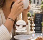 Bracelet cordon marron à anneau gravé porté au quotidien – prénoms Emma et Louis