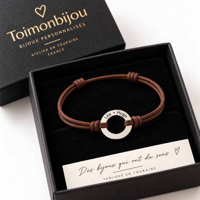 Bracelet cordon personnalisé dans son coffret cadeau Toimonbijou