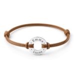 Bracelet cordon marron à anneau gravé – personnalisation deux prénoms